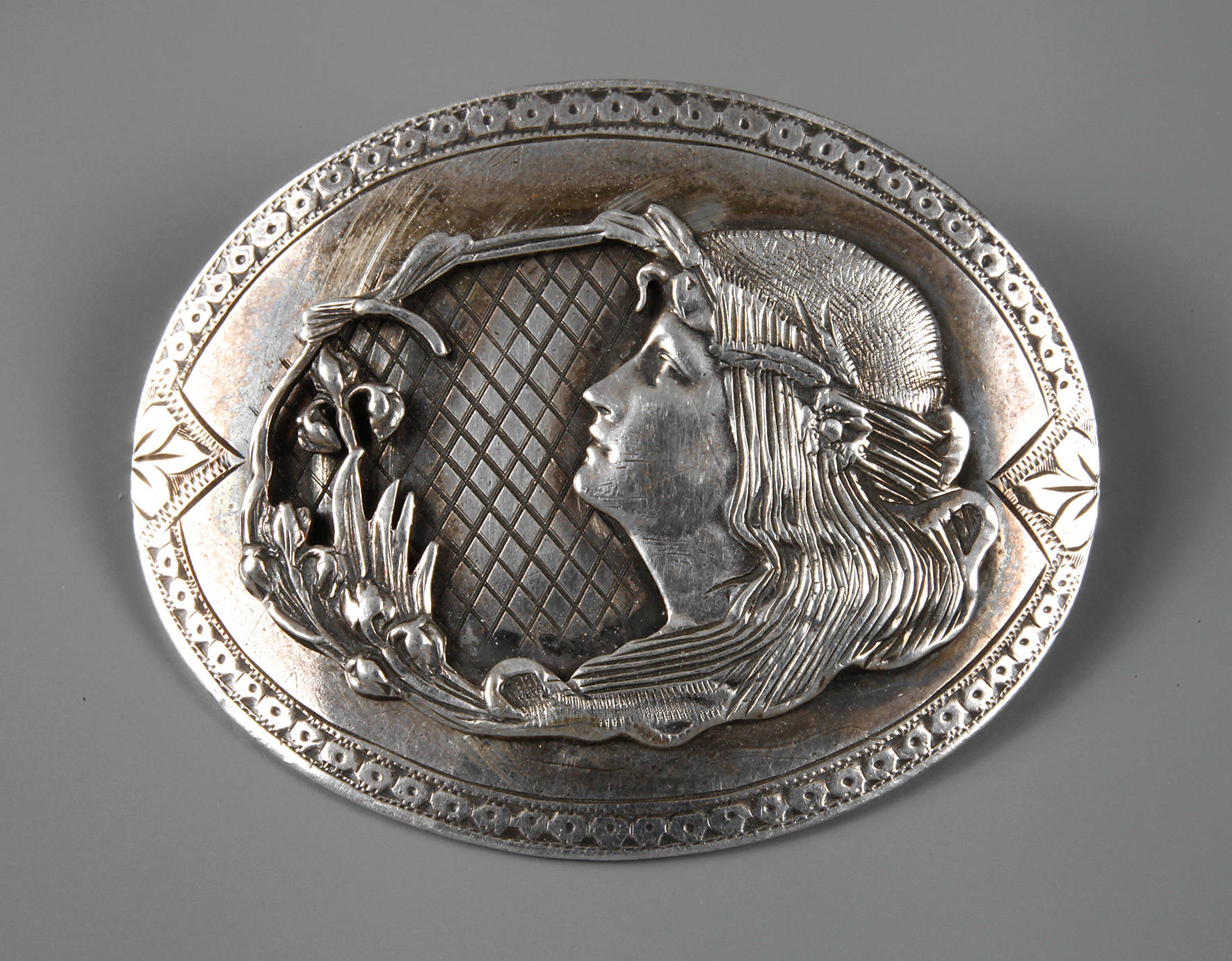 Jugendstilbrosche England