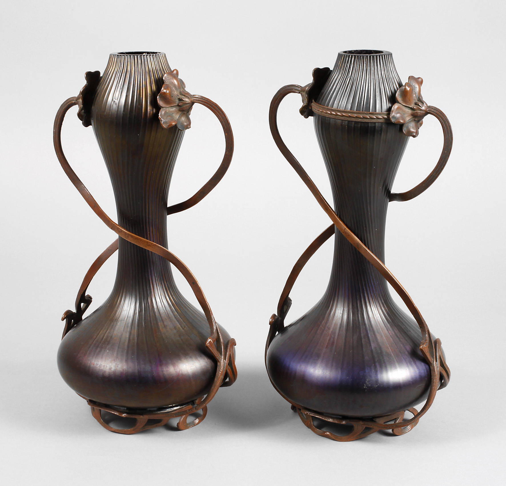 Paar montierte Jugendstilvasen