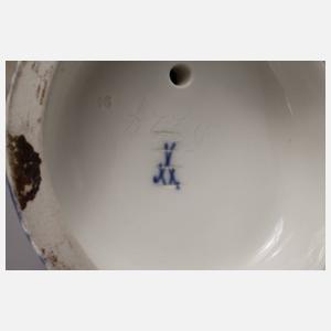 Meissen ”Elefant, auf einem Podest sitzend”