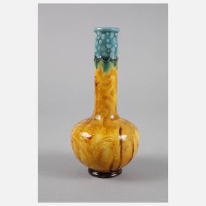 Kleine Jugendstilvase mit Schmetterling