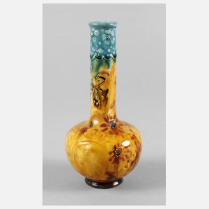 Kleine Jugendstilvase mit Schmetterling