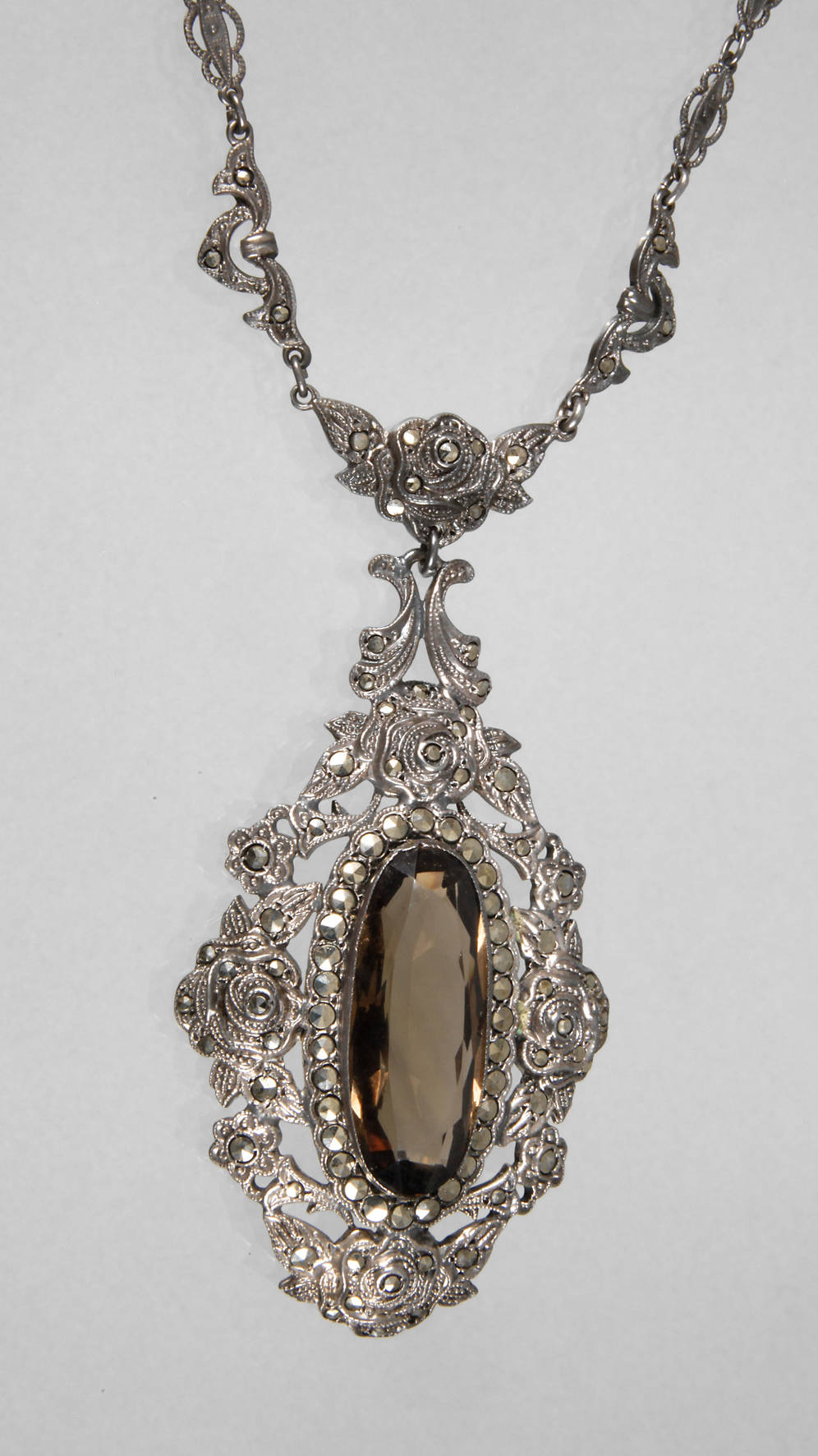 Großes Collier mit Rauchquarz und Markasiten