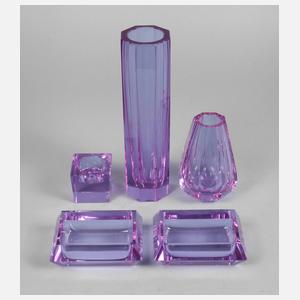 Violette Glasgarnitur