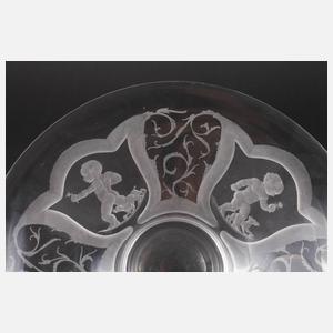 Schale mit Puttenmotiv