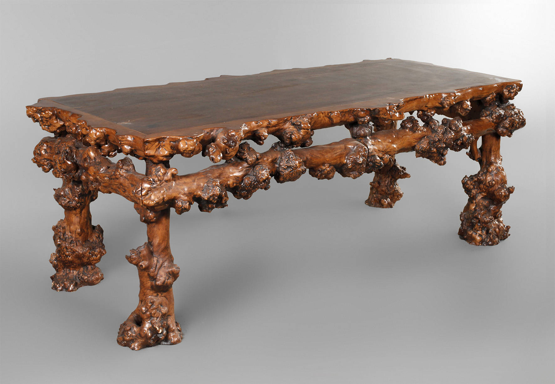 Großer Tisch Wurzelholz