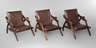 Drei kleine Armlehnstühle