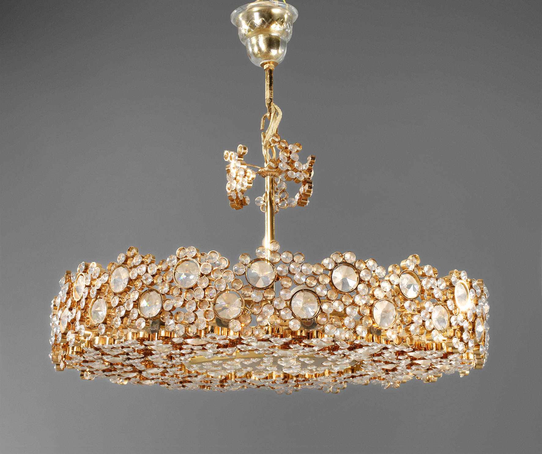 Prächtiger Deckenlüster