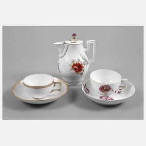 Meissen Kännchen und zwei Tassen Klassizismus