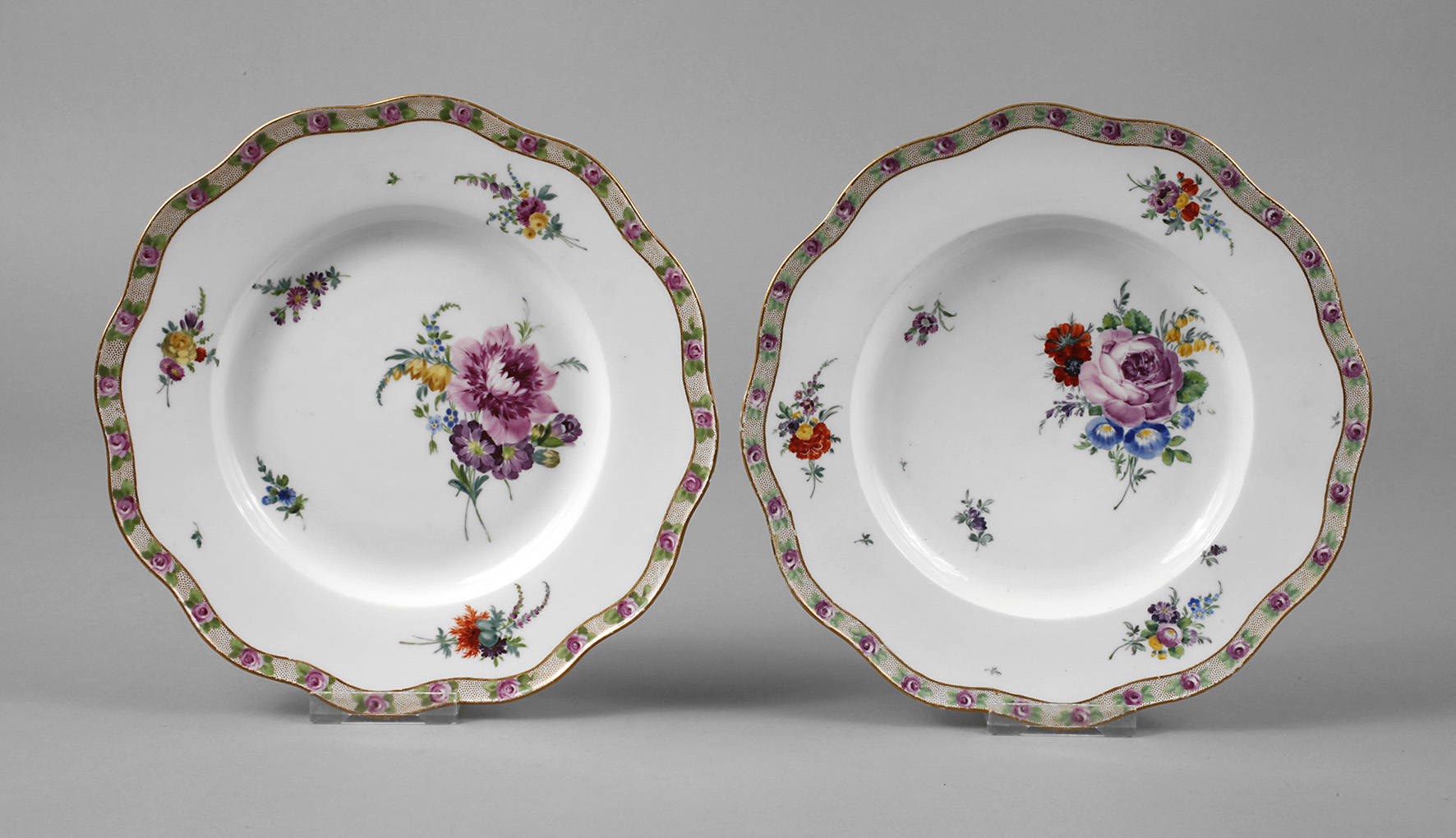 Meissen Paar Teller Blumenmalerei