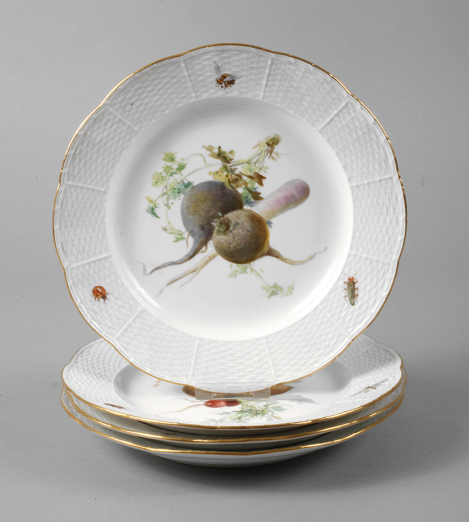 Meissen vier Speiseteller Gemüsemalerei