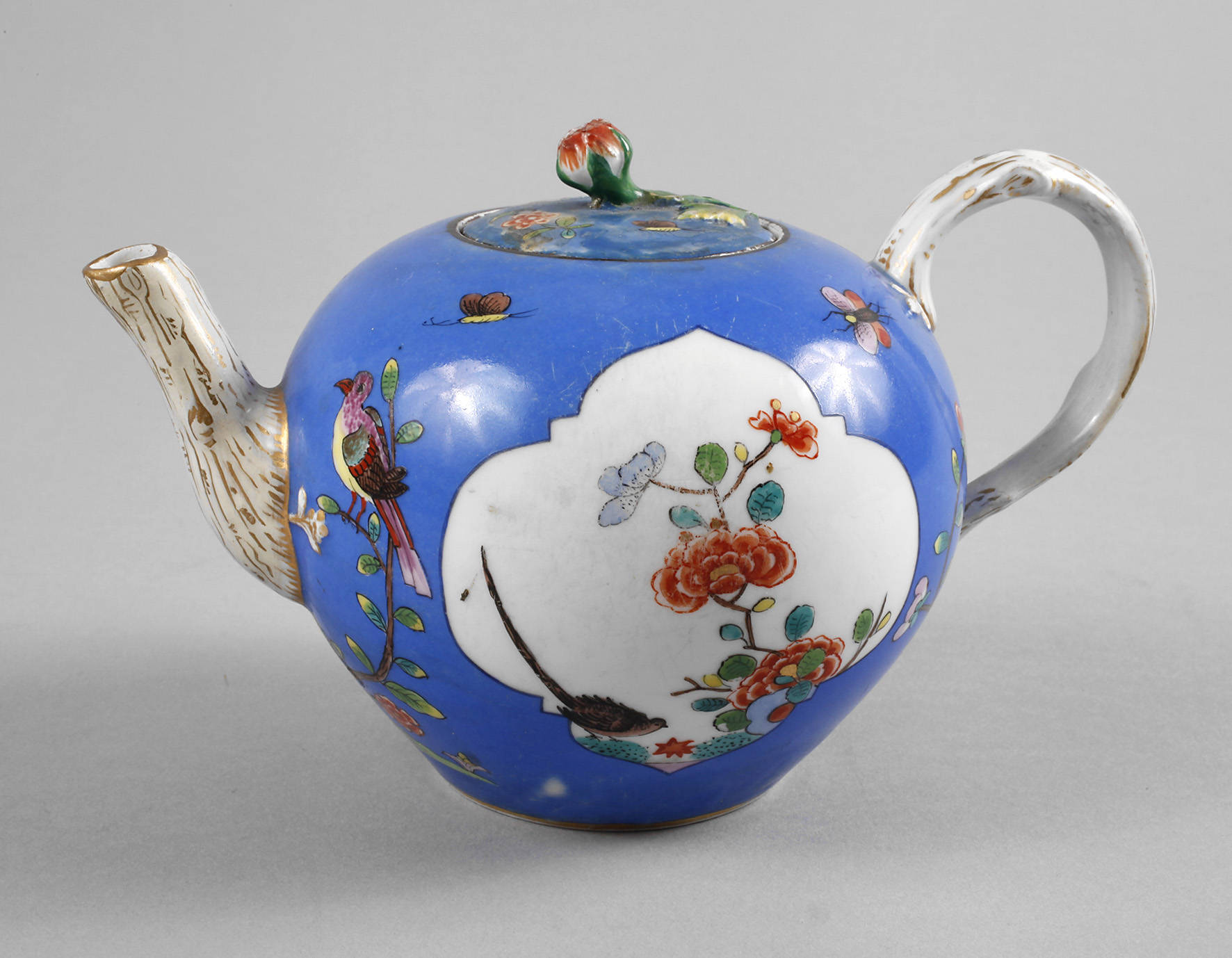 Meissen Teekanne Kakiemondekor