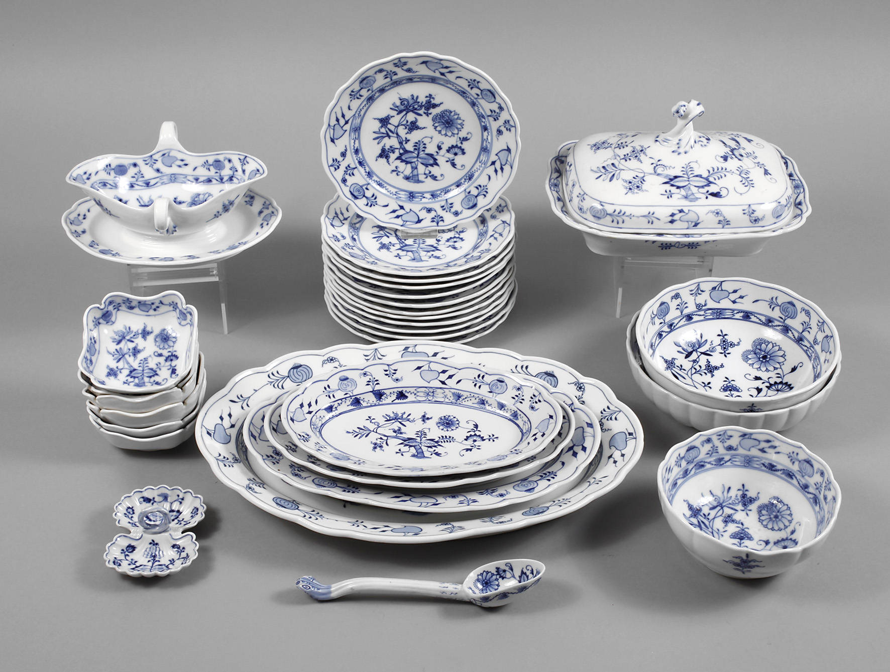 Meissen Teichert Speiseservice ”Zwiebelmuster”