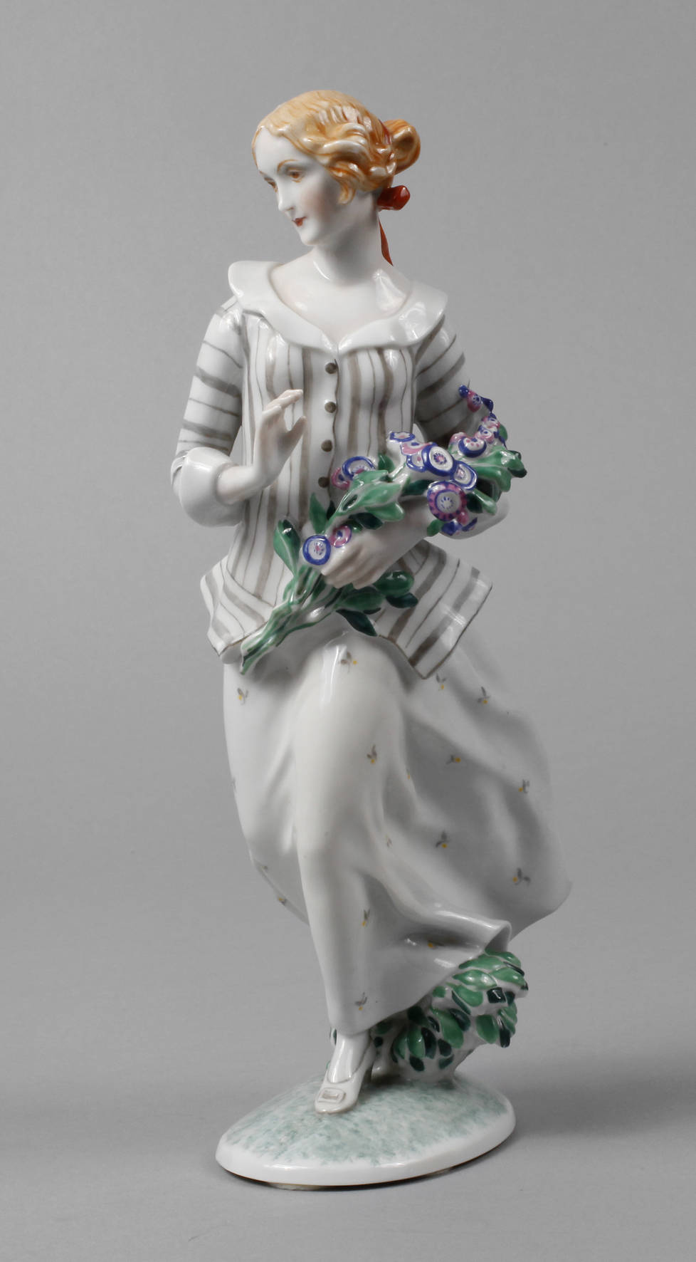 Augarten Wien ”Schreitendes Mädchen”