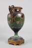 Amphorenvase mit Emaildekor
