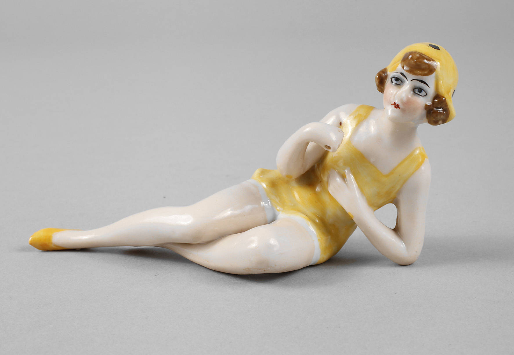 Mädchen im Badeanzug