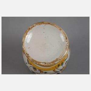 Drei Weinkrüge Majolika