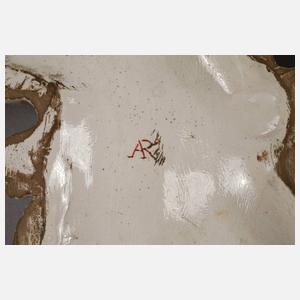 Fayenceengel mit Wandvase