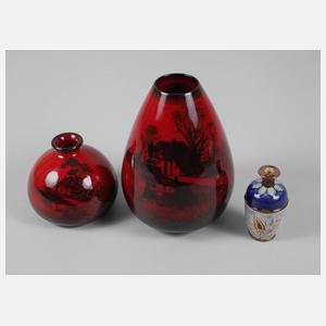 Royal Doulton drei Vasen