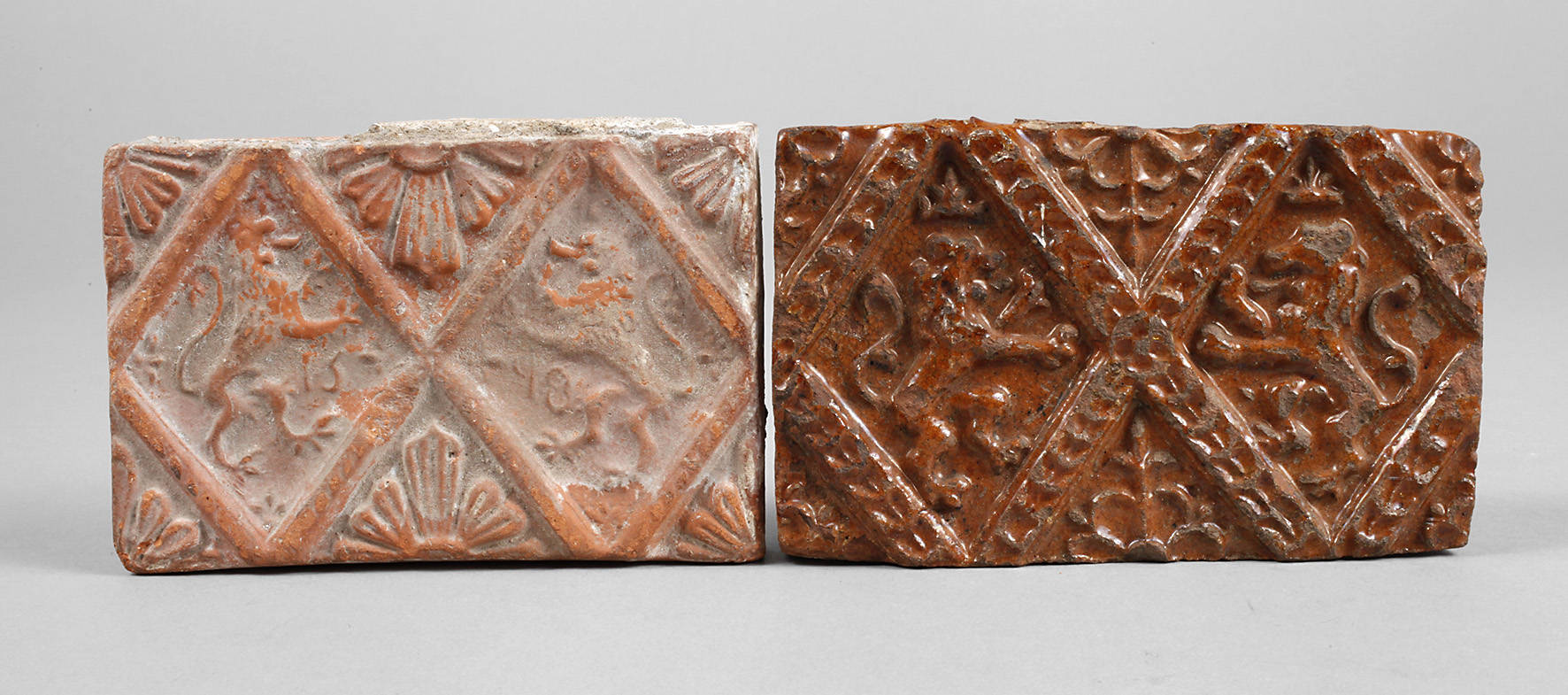 Zwei frühbarocke Kacheln