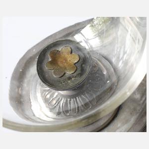 Silbersaliere mit Pallas Athene