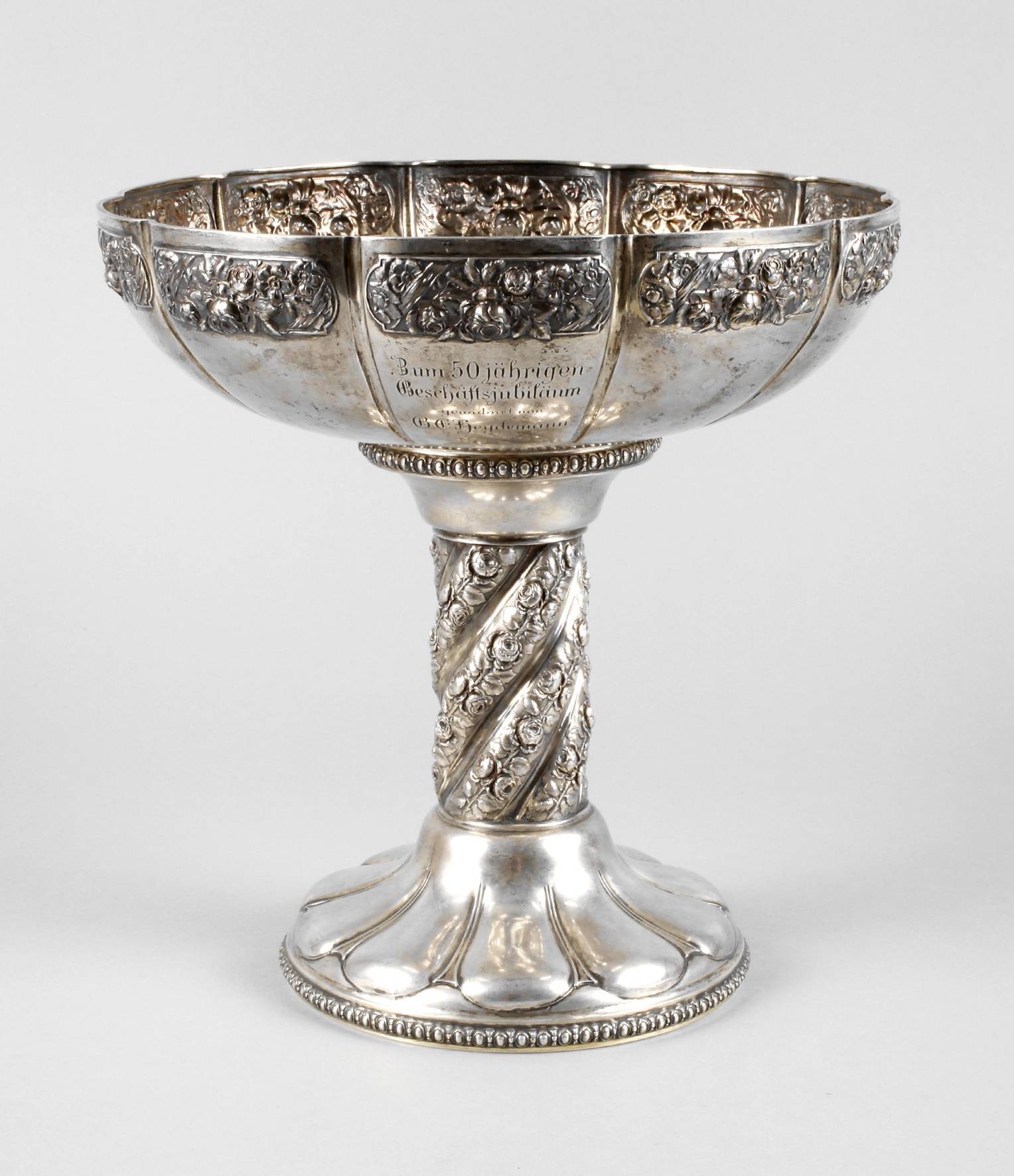 Großer Tafelaufsatz Silber