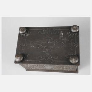 Feine Eisenschatulle