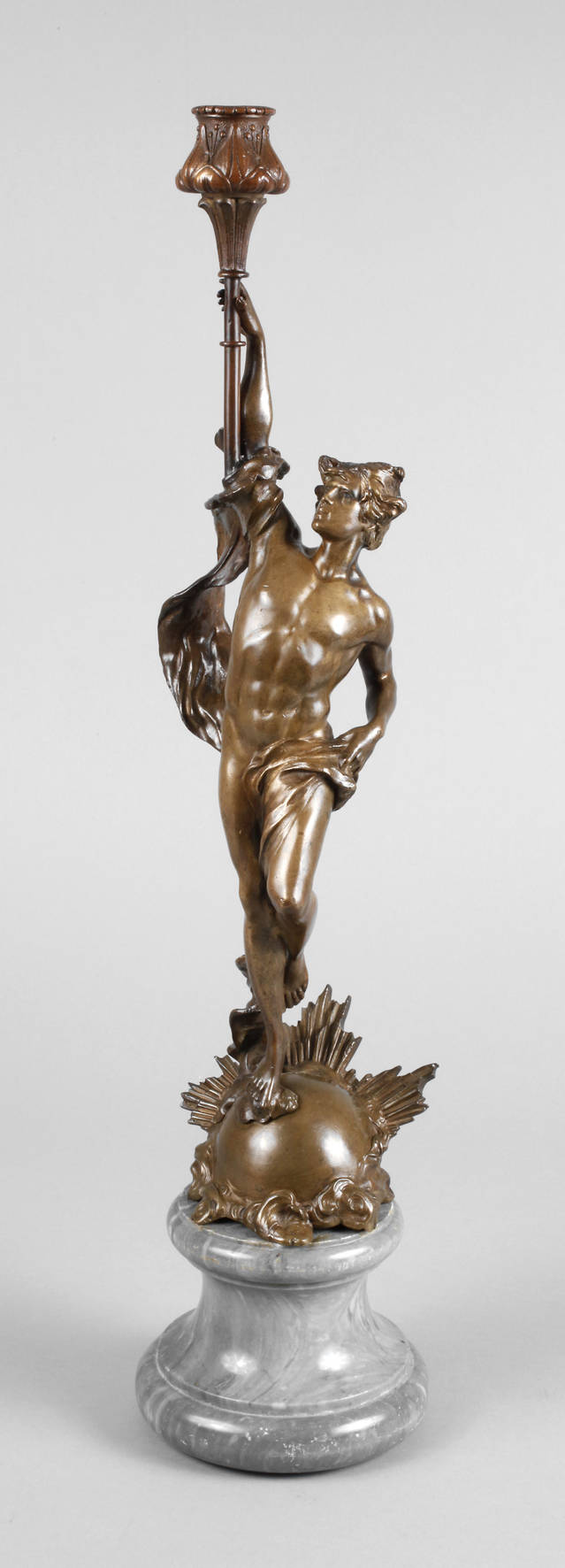 Figürlicher Leuchter Jugendstil