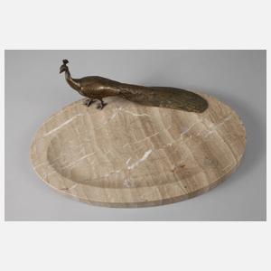 Pfauenbronze auf Visitenkartenschale