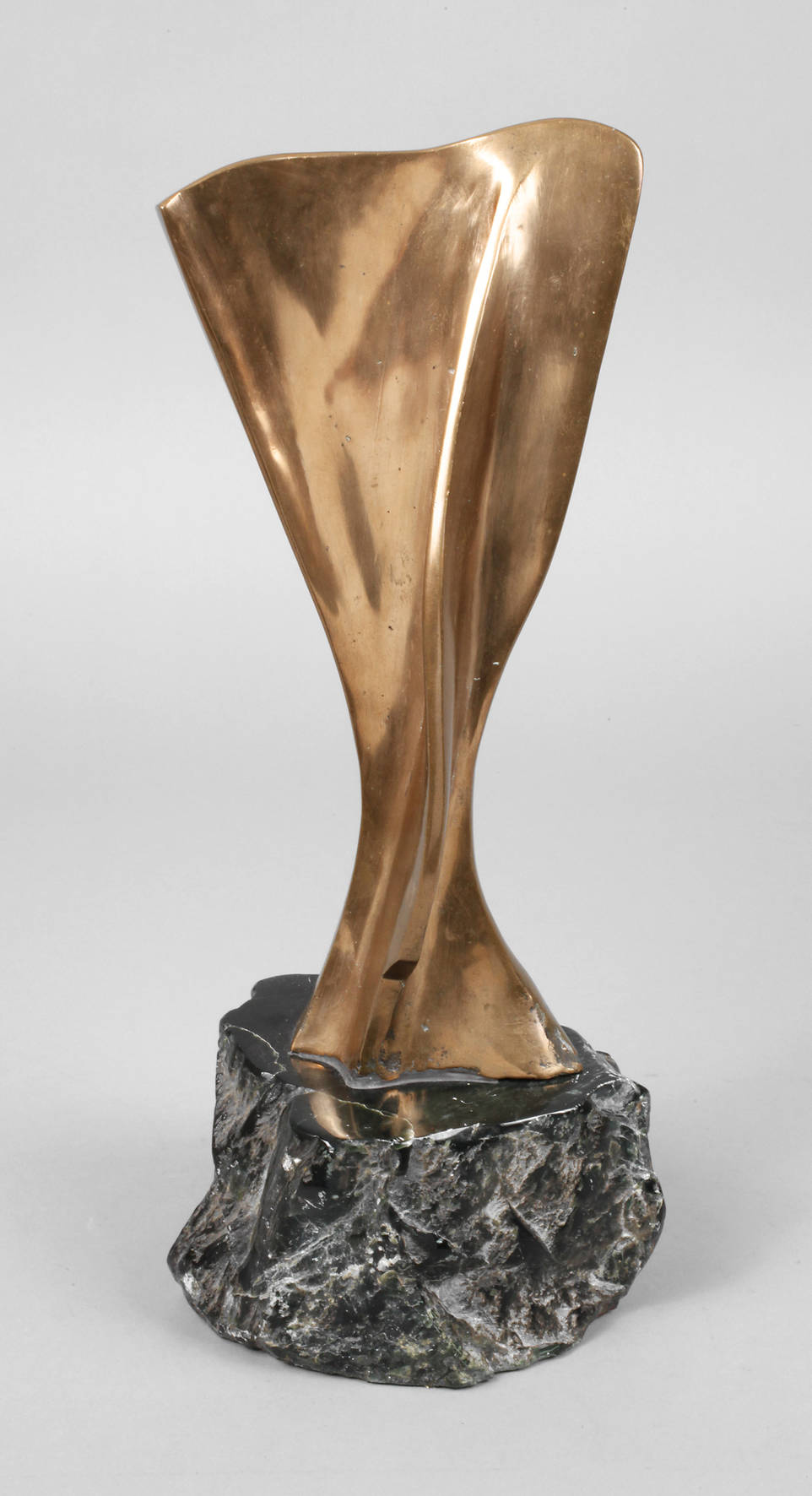 Dr. Wolf Kalz, ”Noblesse”