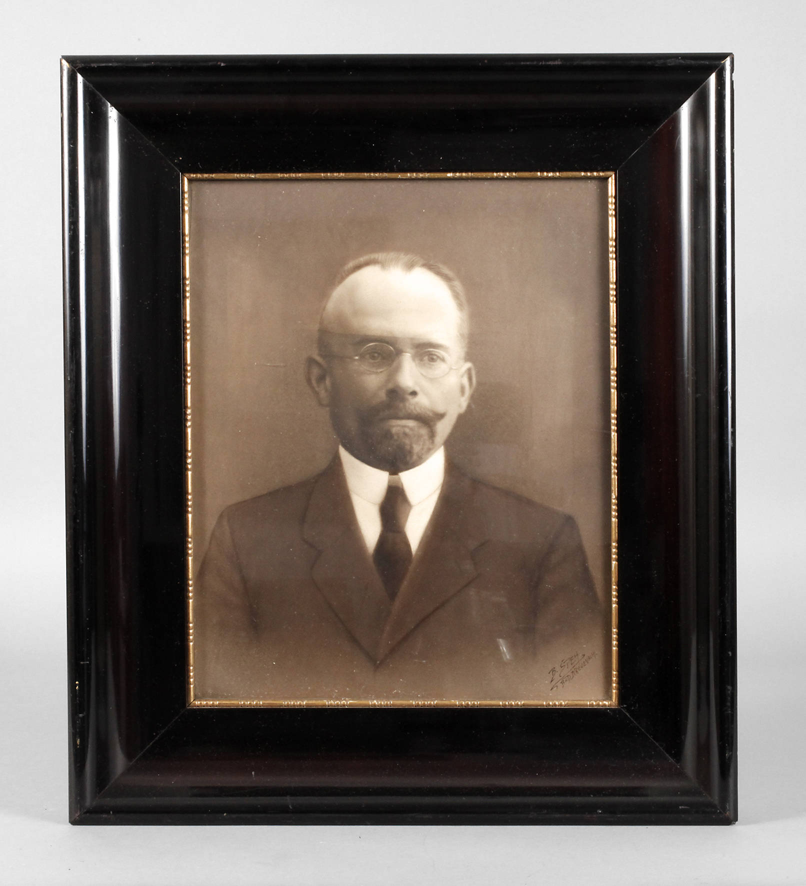 Lackleiste mit Perlstabinlay