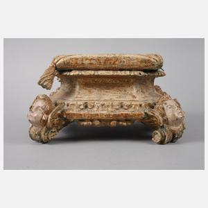 Geschnitzter Sockel Barock