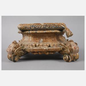 Geschnitzter Sockel Barock