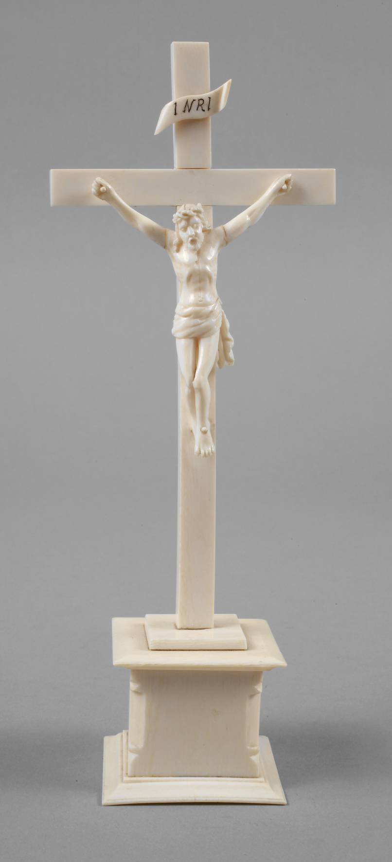 Kruzifix Elfenbein