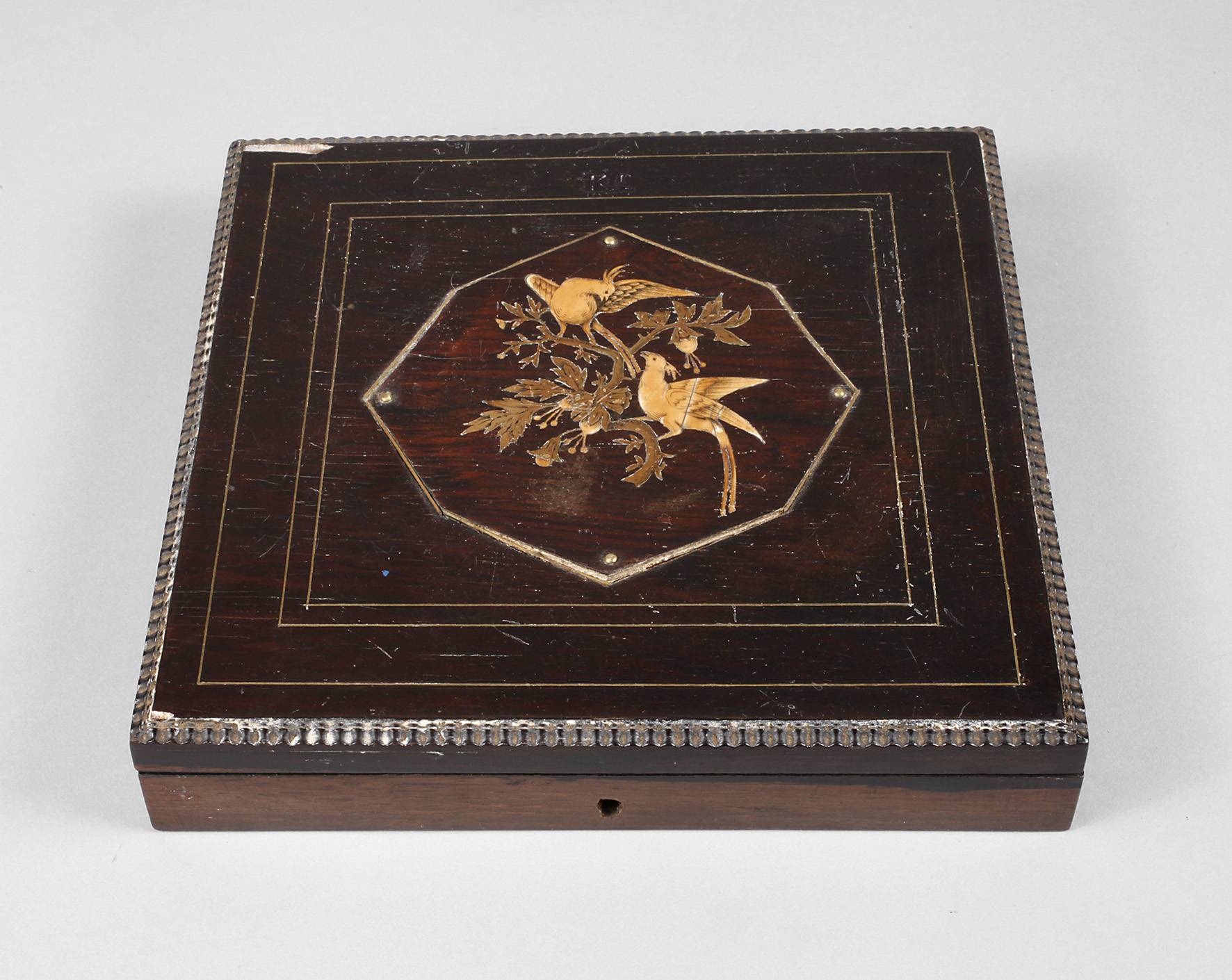 Intarsierte Schatulle