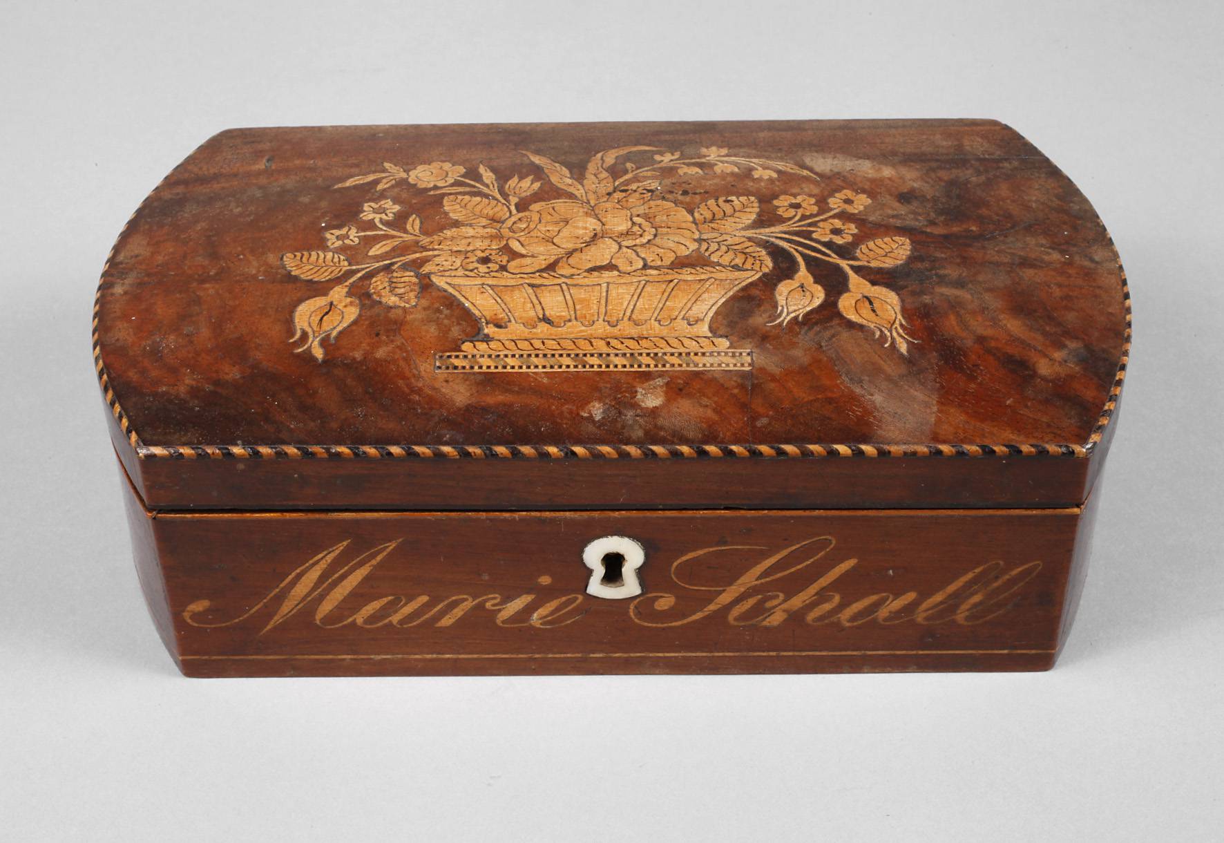 Intarsierte Schmuckschatulle
