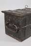 Kleine Eisentruhe