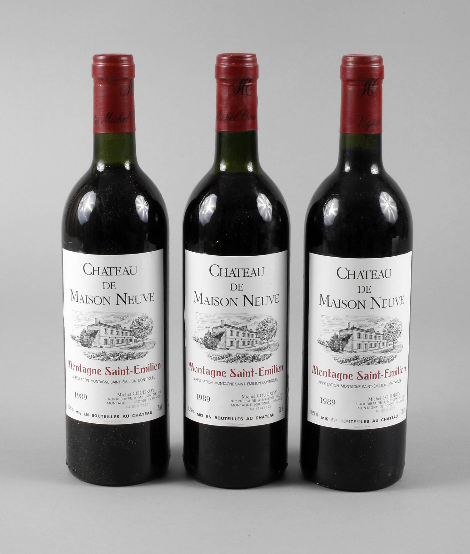 Drei Flaschen Rotwein