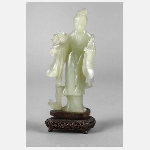 Figürliche Jadeschnitzerei