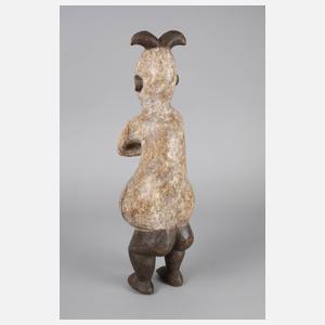 Figürliche Schnitzerei