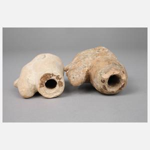 Zwei Terrakotta-Köpfe