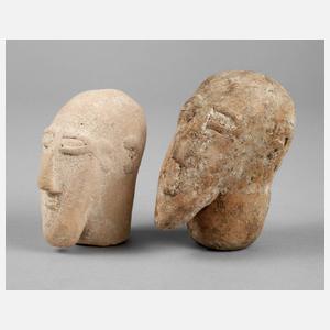 Zwei Terrakotta-Köpfe