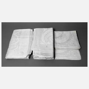 Große Tafelgarnitur