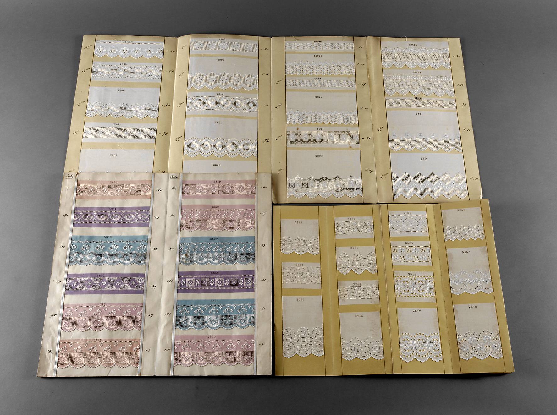 Drei Musterbücher Wäschespitze