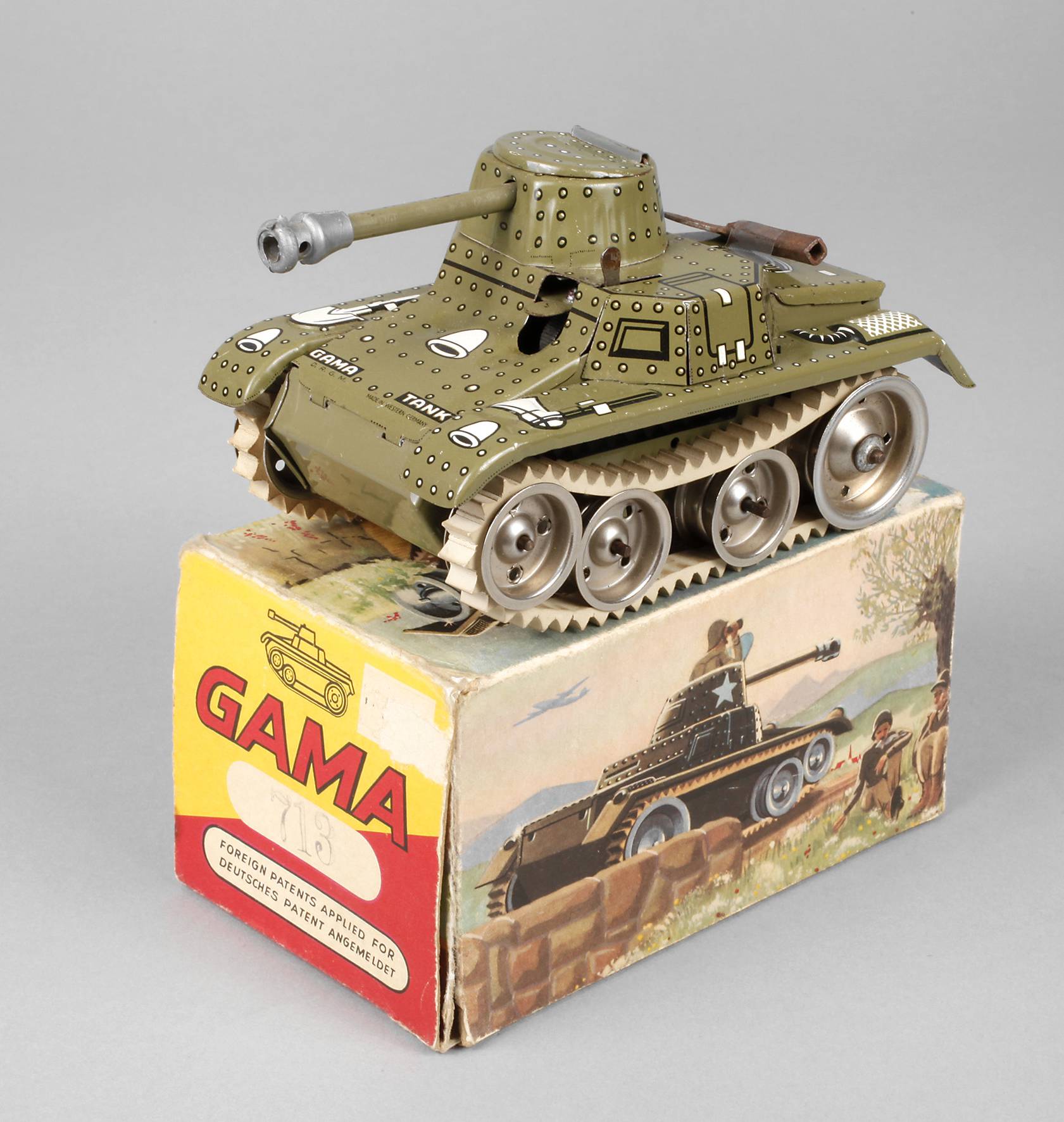 Gama Tank 713