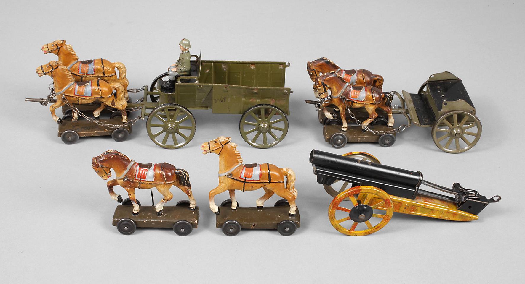 Lineol zwei Gespanne und Kanone