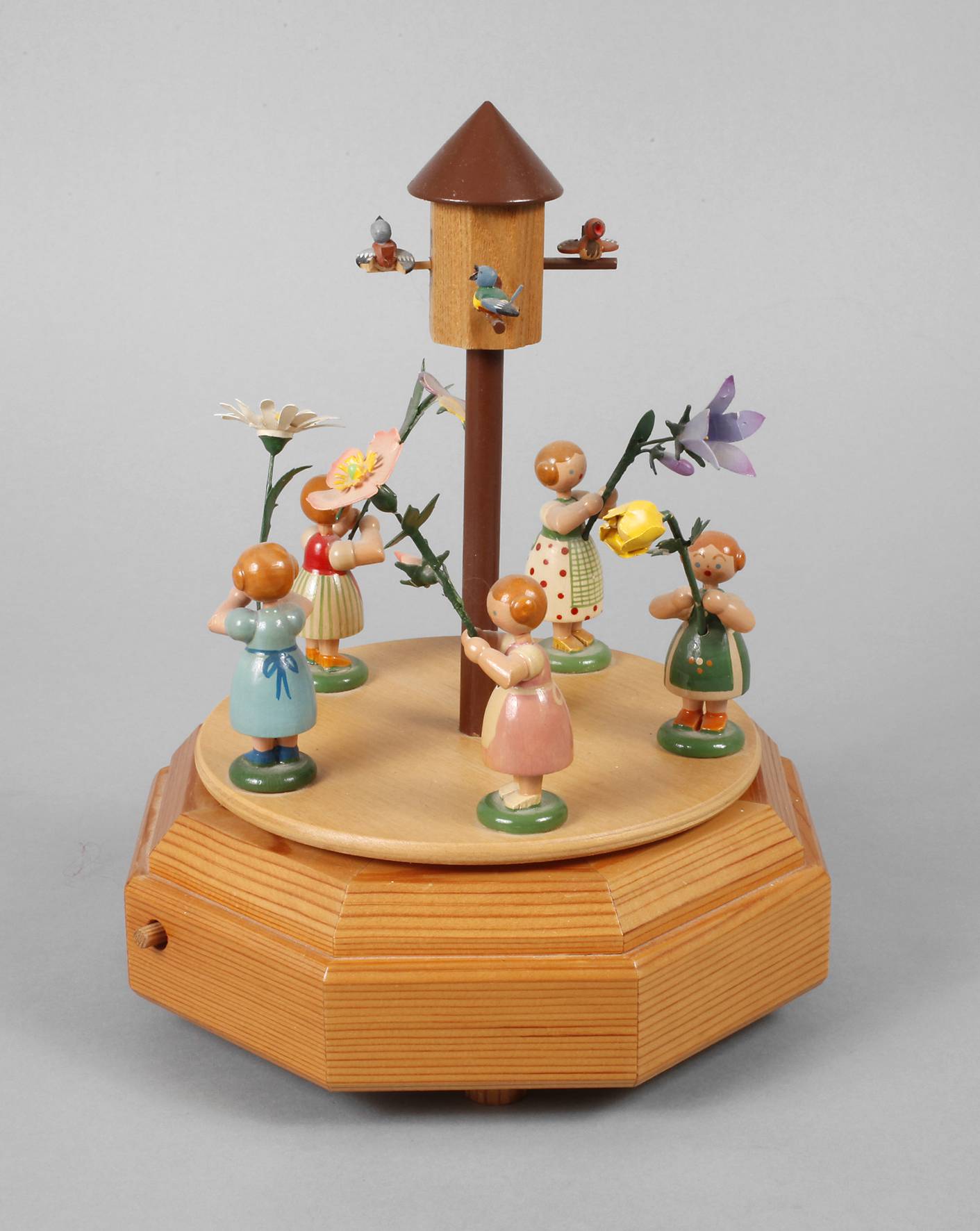 Spieldose mit Blumenkindern