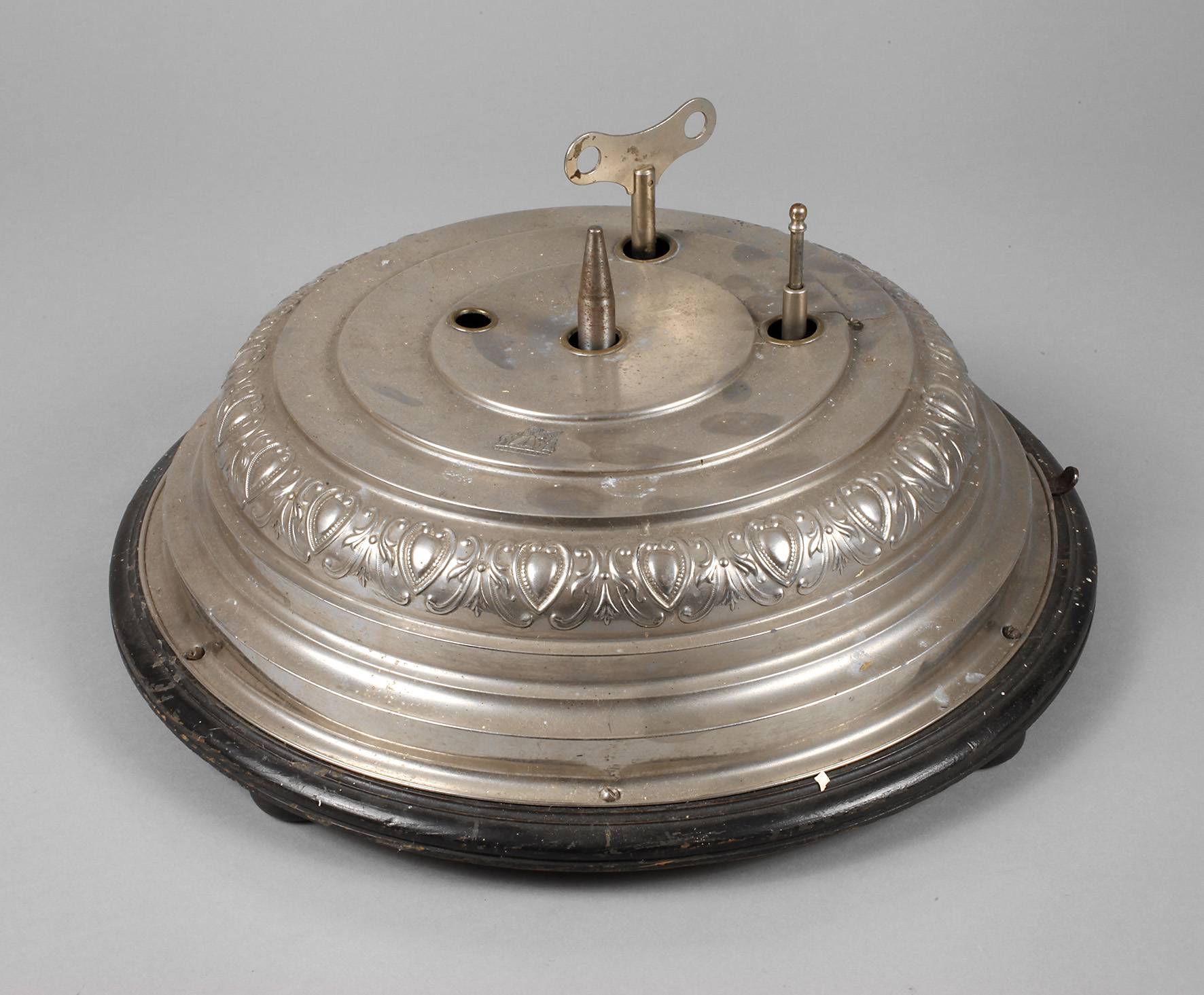 Christbaumständer mit Spieluhr