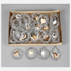 Sammlung Tinselkränze