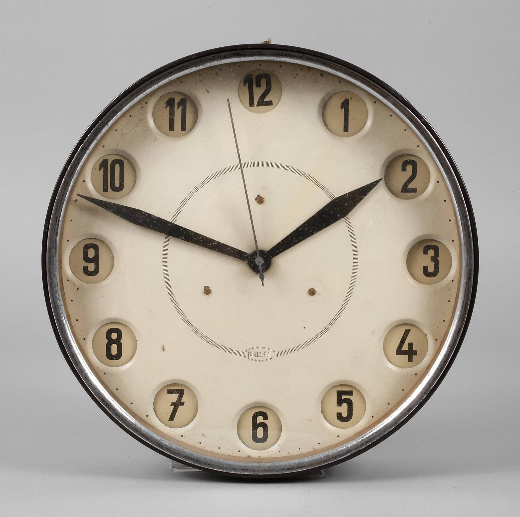 Elektrische Wanduhr Breko