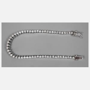Feines Tennisarmband mit Brillanten von ca. 2,8 ct